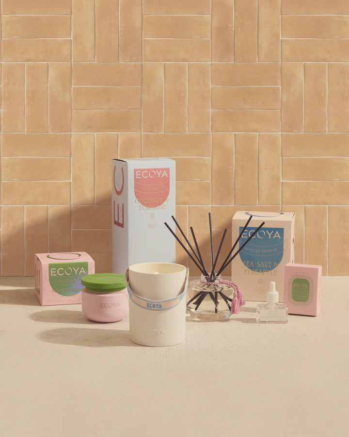 Ecoya  Sea Salt & Pineapple Plug-In Diffuser Fragrance Flask